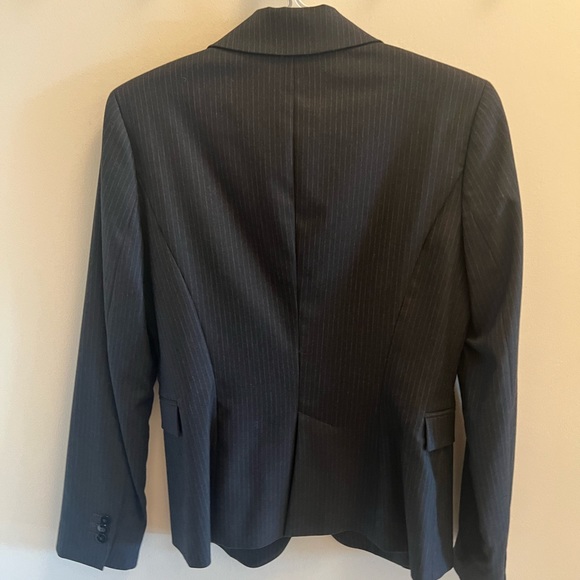 Zara blazer - size Small, grey pinstripe - Picture 4 of 5